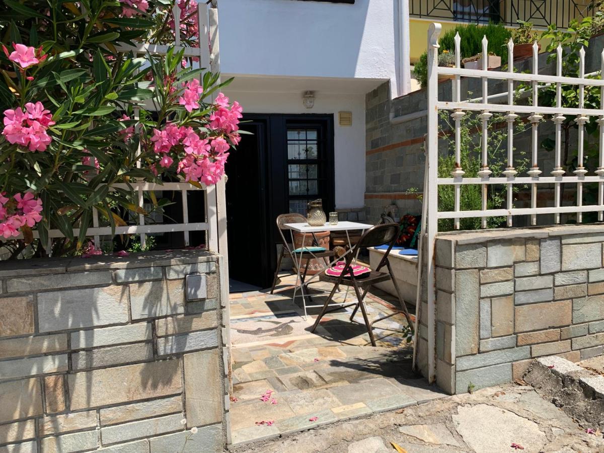 Gemuetliches Appartement In Ano Poli Thessaloníki Eksteriør bilde